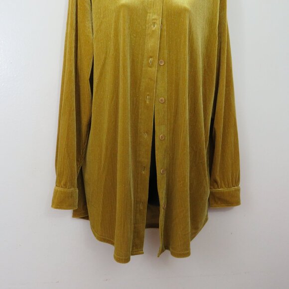 Soft Surroundings size Large Textured Velvet Boyfriend Shirt Button Down - Picture 4 of 6